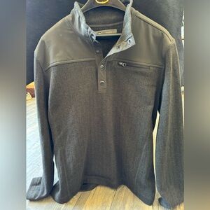 REI men’s pullover size large